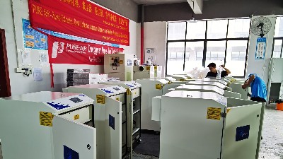 工業(yè)粉塵除塵器，執(zhí)信環(huán)保為工業(yè)加工提供高效除塵設備。