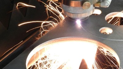 執(zhí)信環(huán)保激光切割煙霧過濾器，幫助激光切割企業(yè)凈化車間污染！