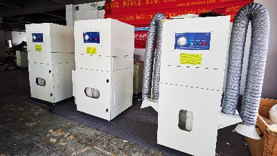 濾筒除塵設(shè)備,脈沖濾筒除塵器,執(zhí)信環(huán)保幫助企業(yè)凈化煙塵污染！