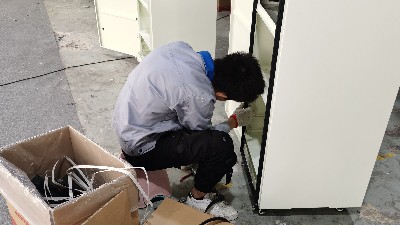 執(zhí)信環(huán)保移動(dòng)式除塵器,制造加工企業(yè)的煙塵凈化設(shè)備！