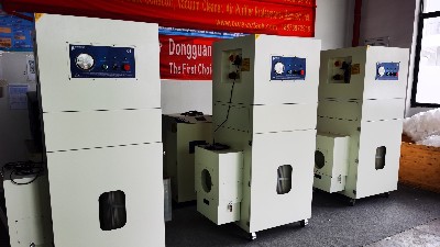 車間用粉塵除塵器，執(zhí)信環(huán)保助力工業(yè)生產(chǎn)安全凈化粉塵。