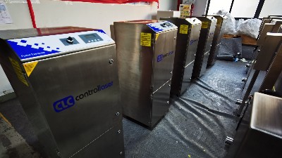 打磨拋光集塵器價格和粉塵凈化器價錢,價格差多少,執(zhí)信環(huán)保來解答！