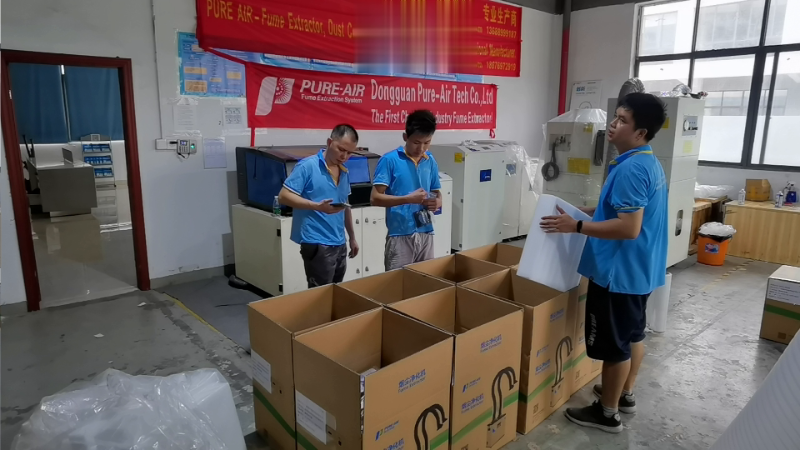 煙塵凈化機(jī),工業(yè)煙塵凈化機(jī),車(chē)間煙塵凈化機(jī)。