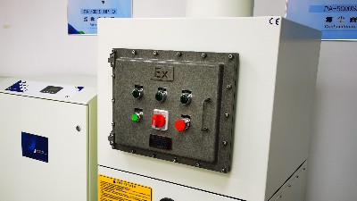 工業(yè)車(chē)間集塵器-車(chē)間粉塵集塵器-執(zhí)信環(huán)保除塵設(shè)備廠家直銷(xiāo)！